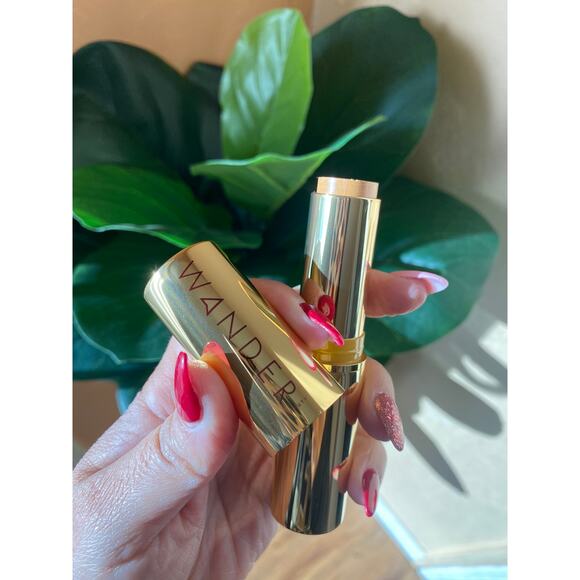 NEW Wander Beauty Flash Focus Hydrating Foundation Stick in Golden Medium - Picture 5 of 6